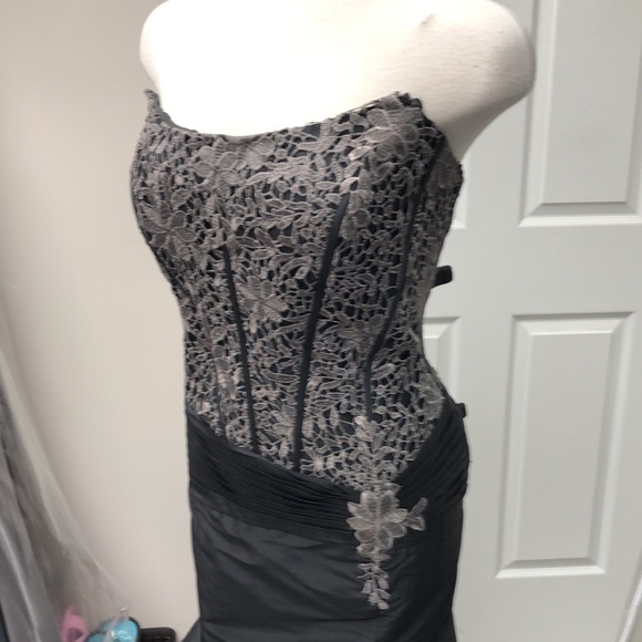 Elegant long evening dress - Picture 5 of 9